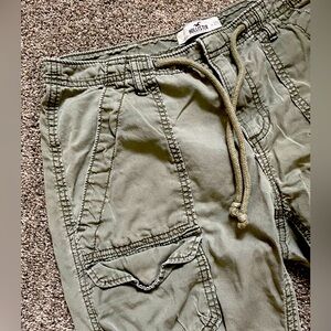 Hollister - Green Cargo Joggers